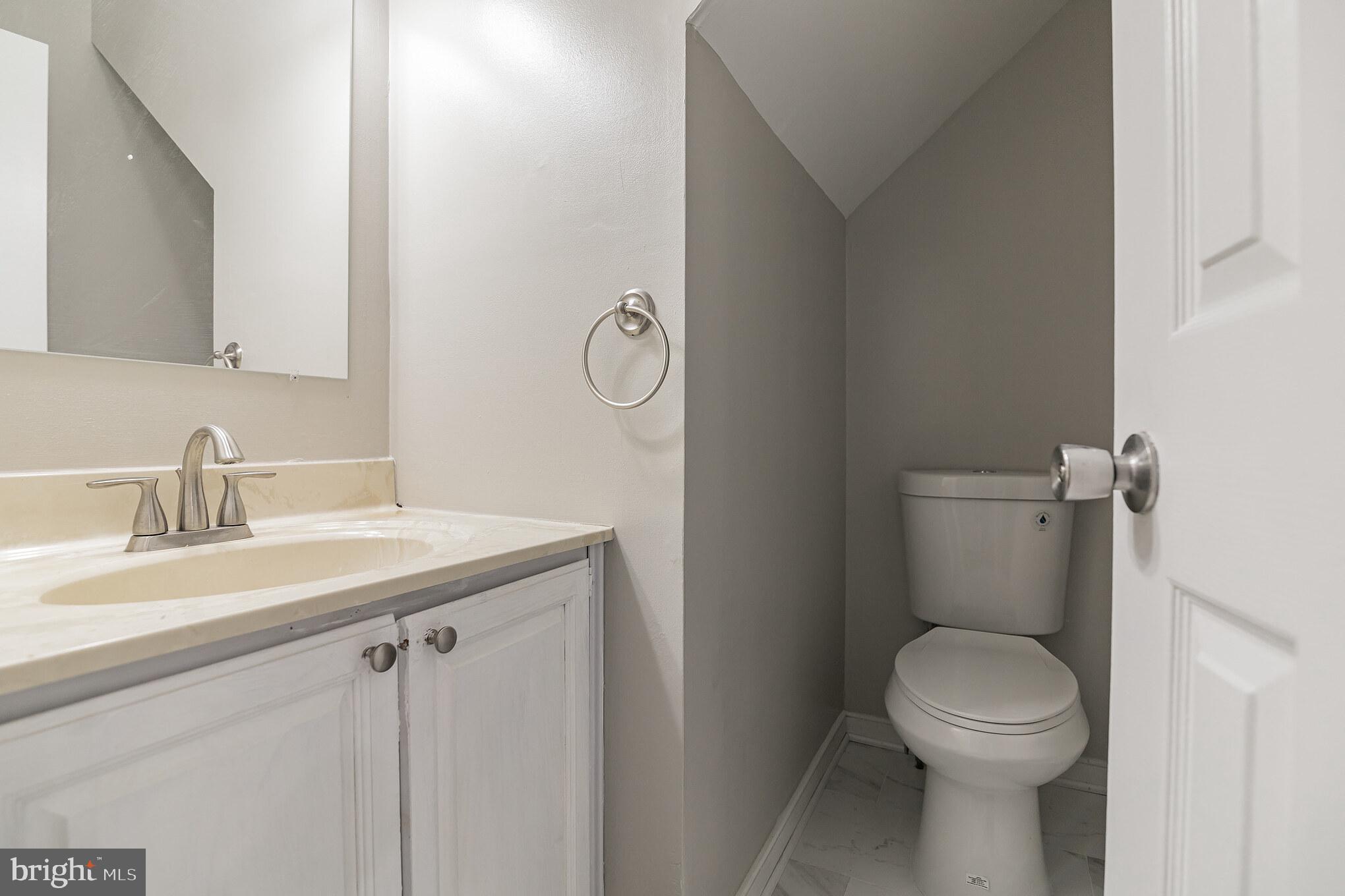 THE COLONIES - Residential