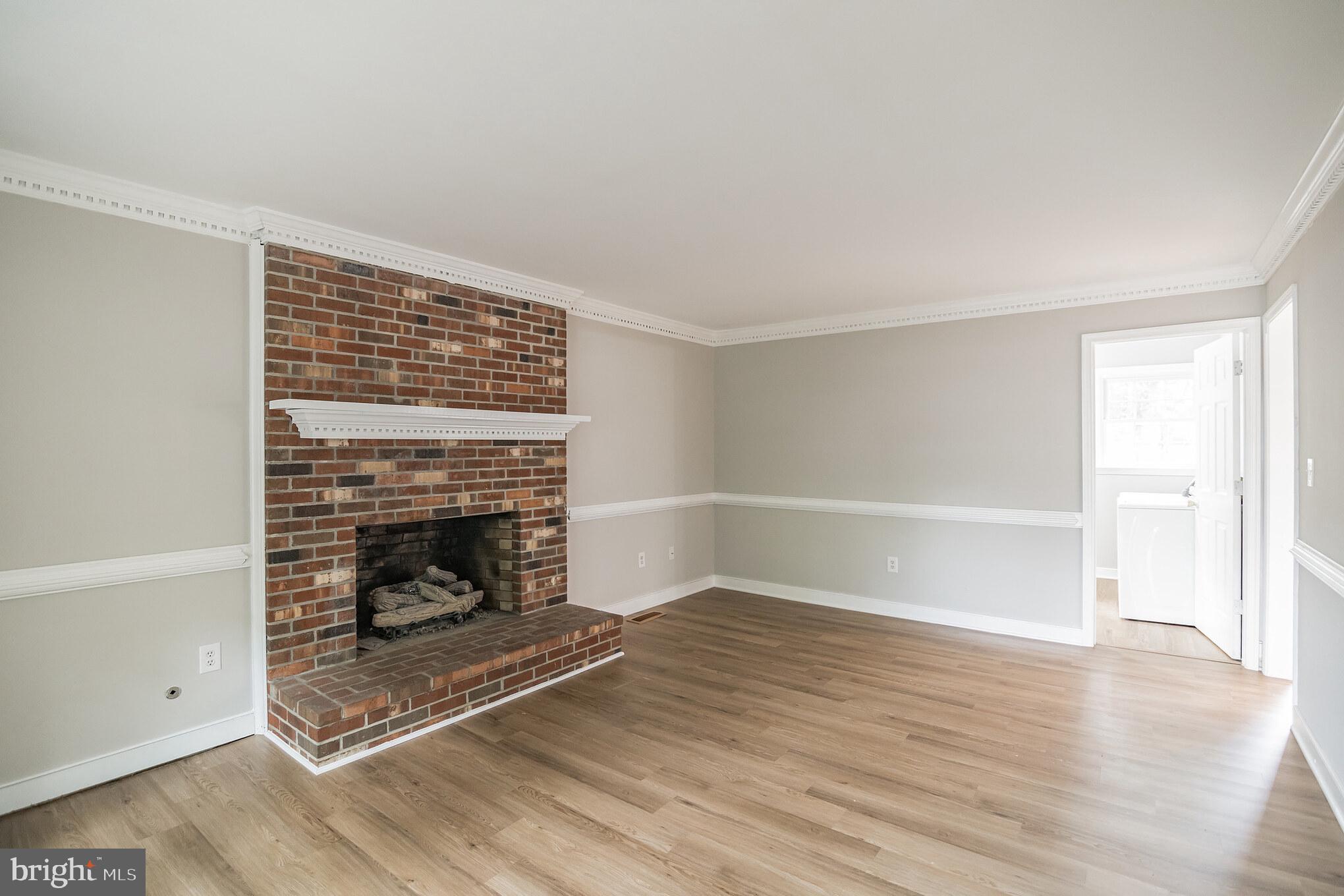 THE COLONIES - Residential