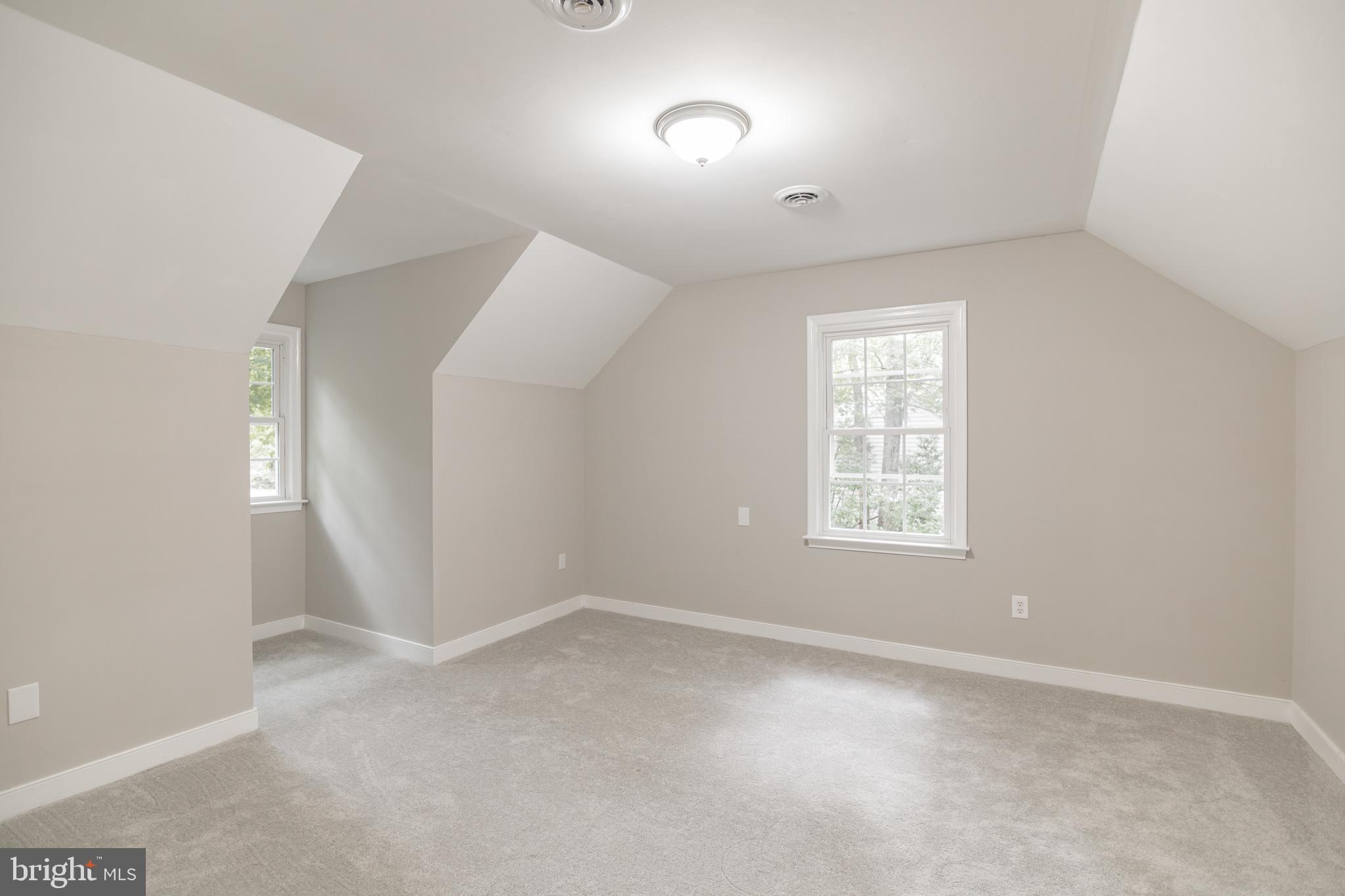 THE COLONIES - Residential