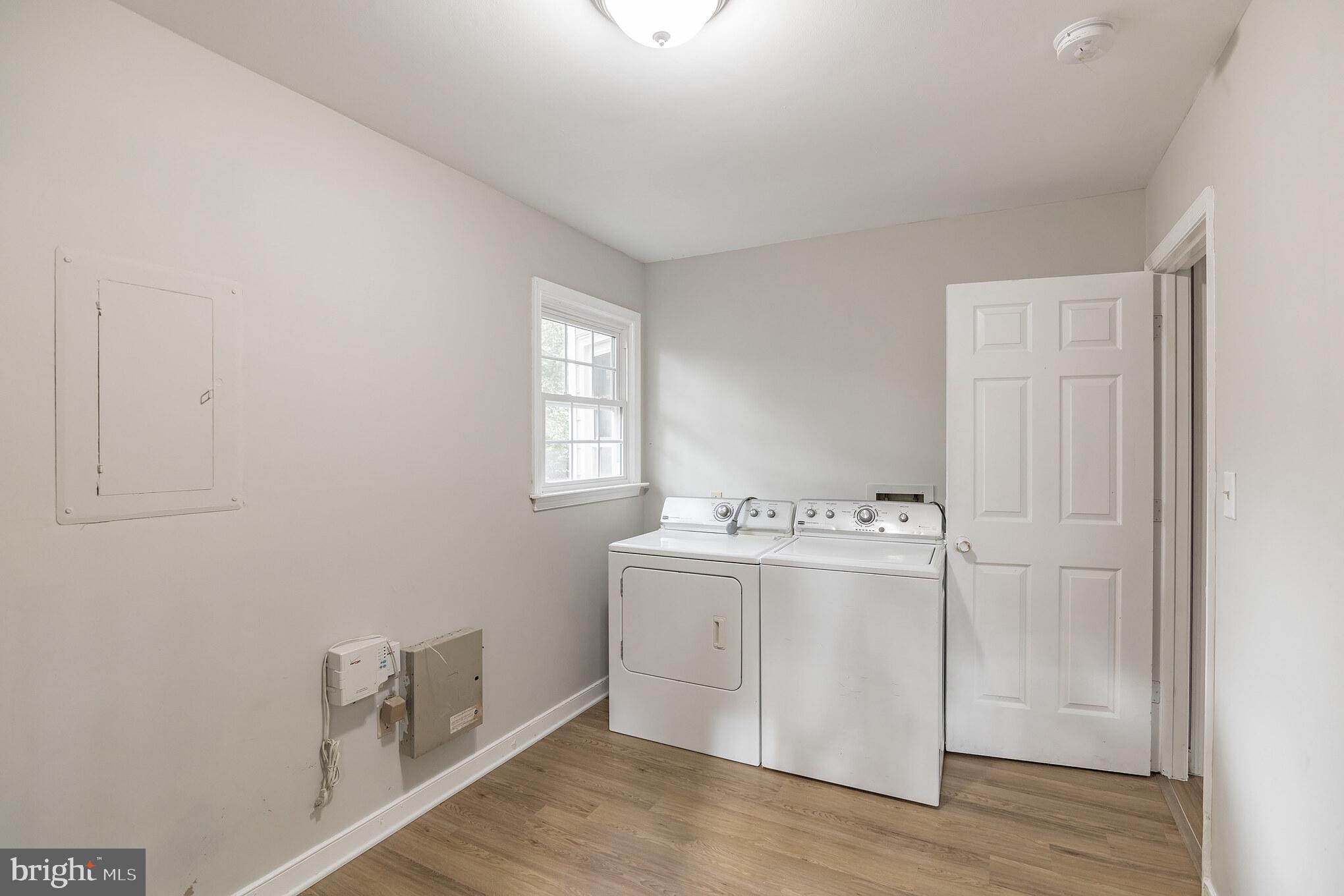 THE COLONIES - Residential