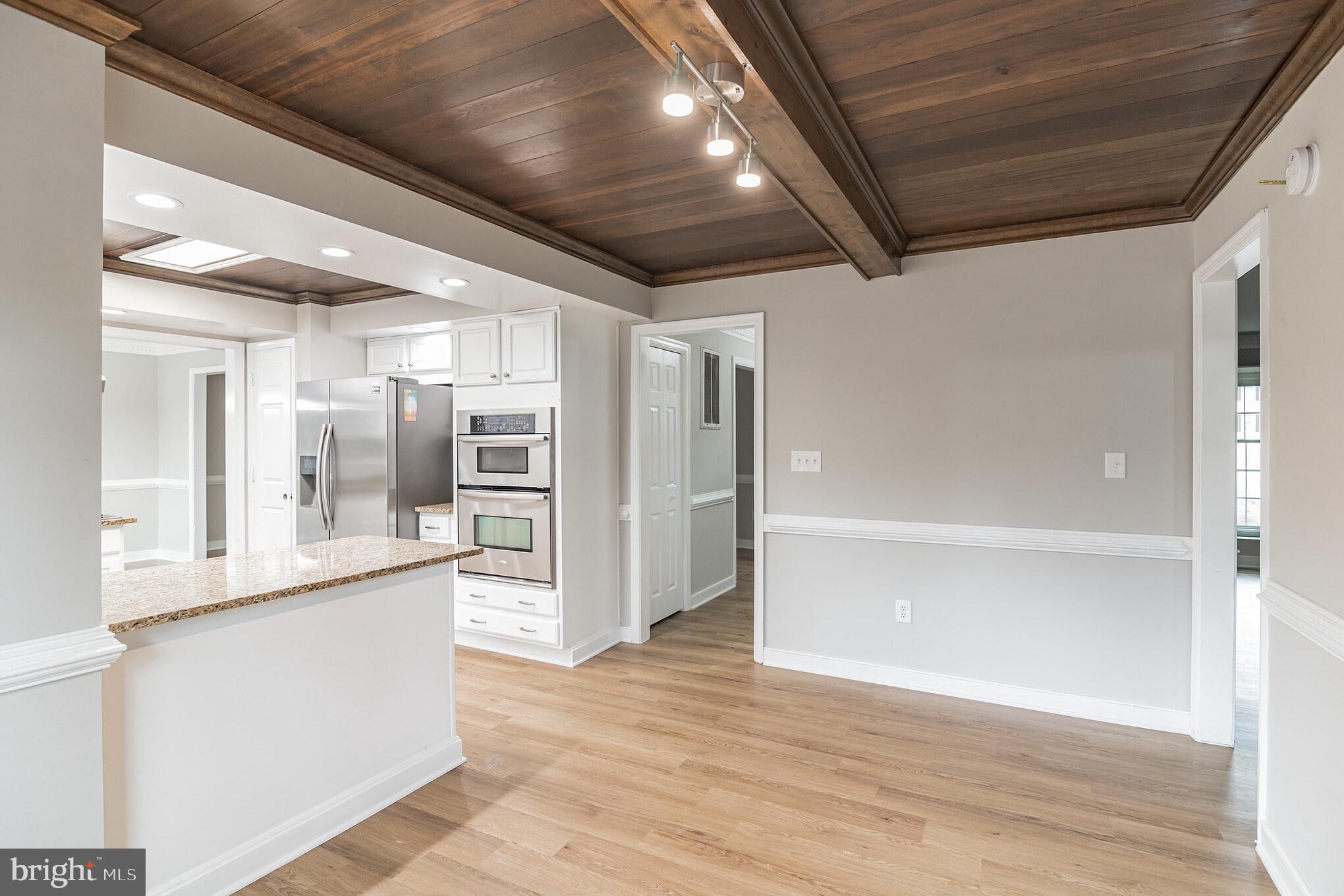 THE COLONIES - Residential