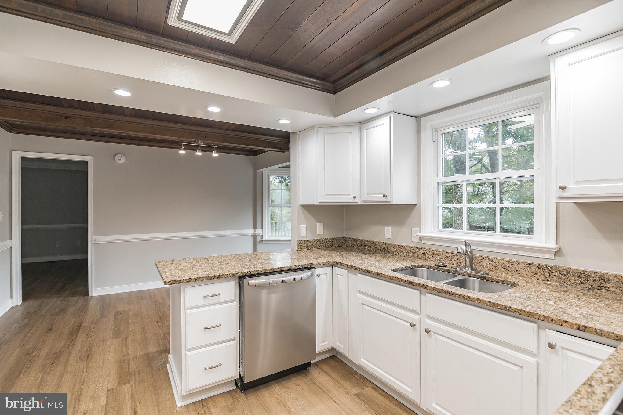 THE COLONIES - Residential