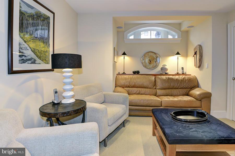 GEORGETOWN - Residential