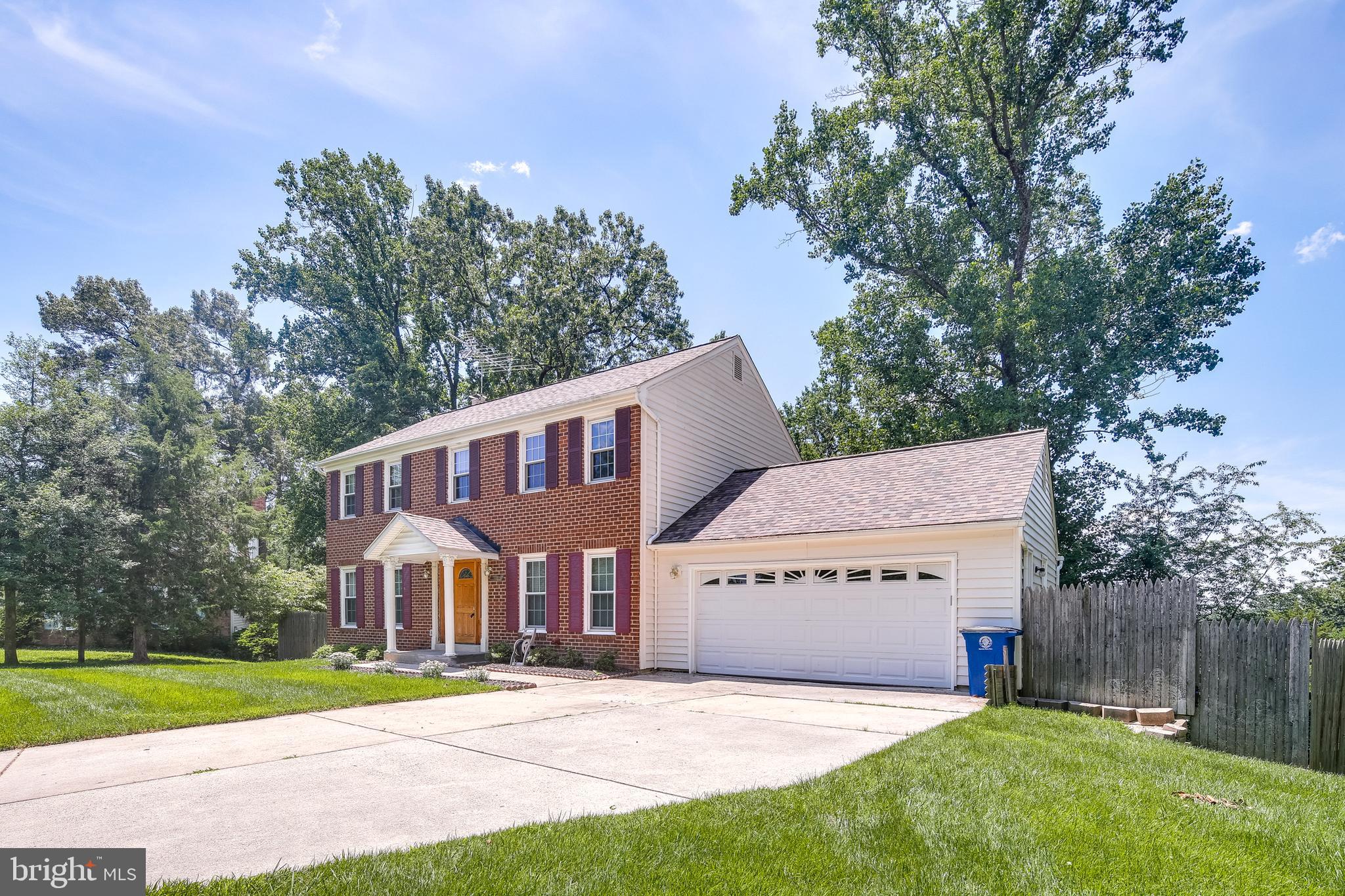 6 RIPPLING BROOK COURT