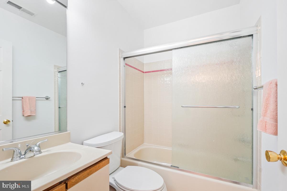 POTOMAC OUTSIDE - Residential