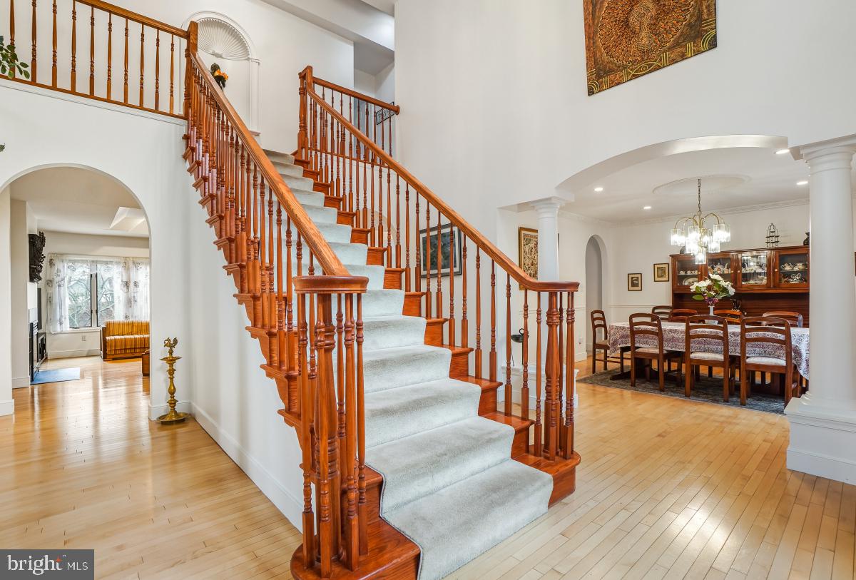 POTOMAC OUTSIDE - Residential