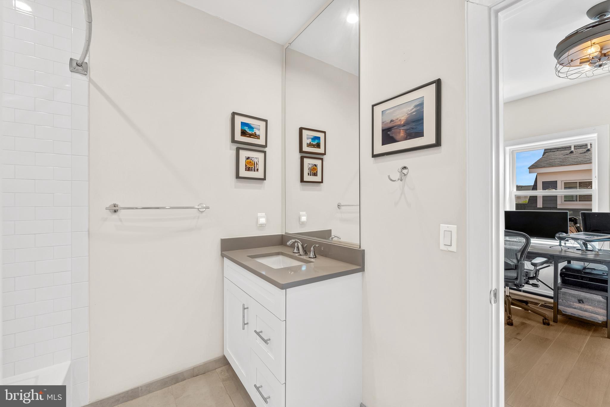 OLD TOWN ALEXANDRIA - Residential