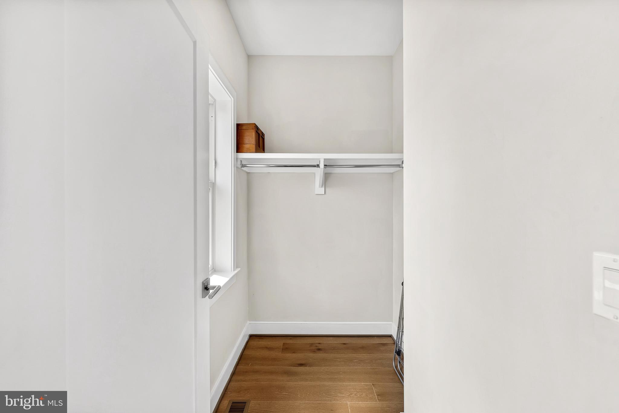 OLD TOWN ALEXANDRIA - Residential