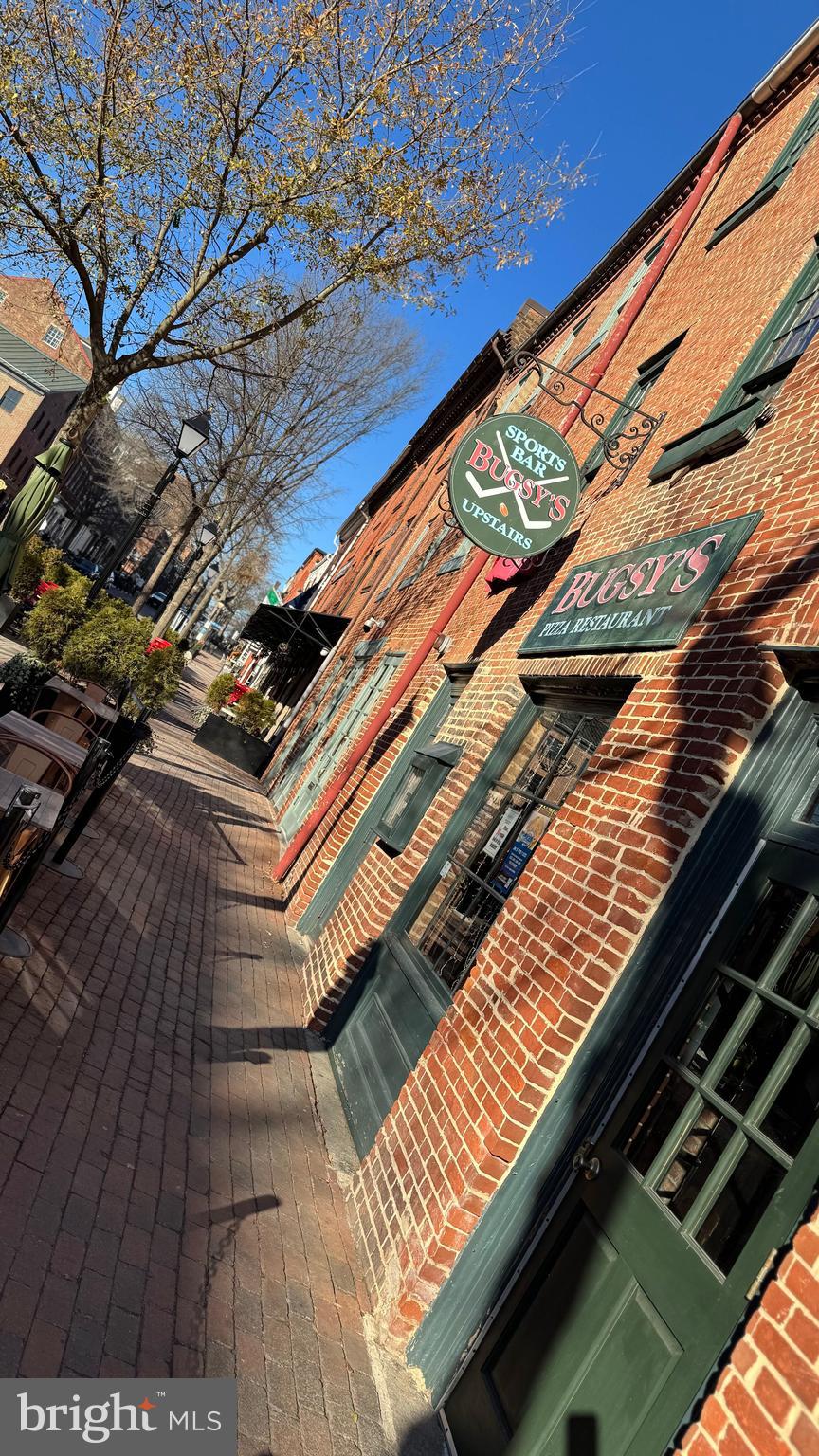 OLD TOWN ALEXANDRIA - Residential