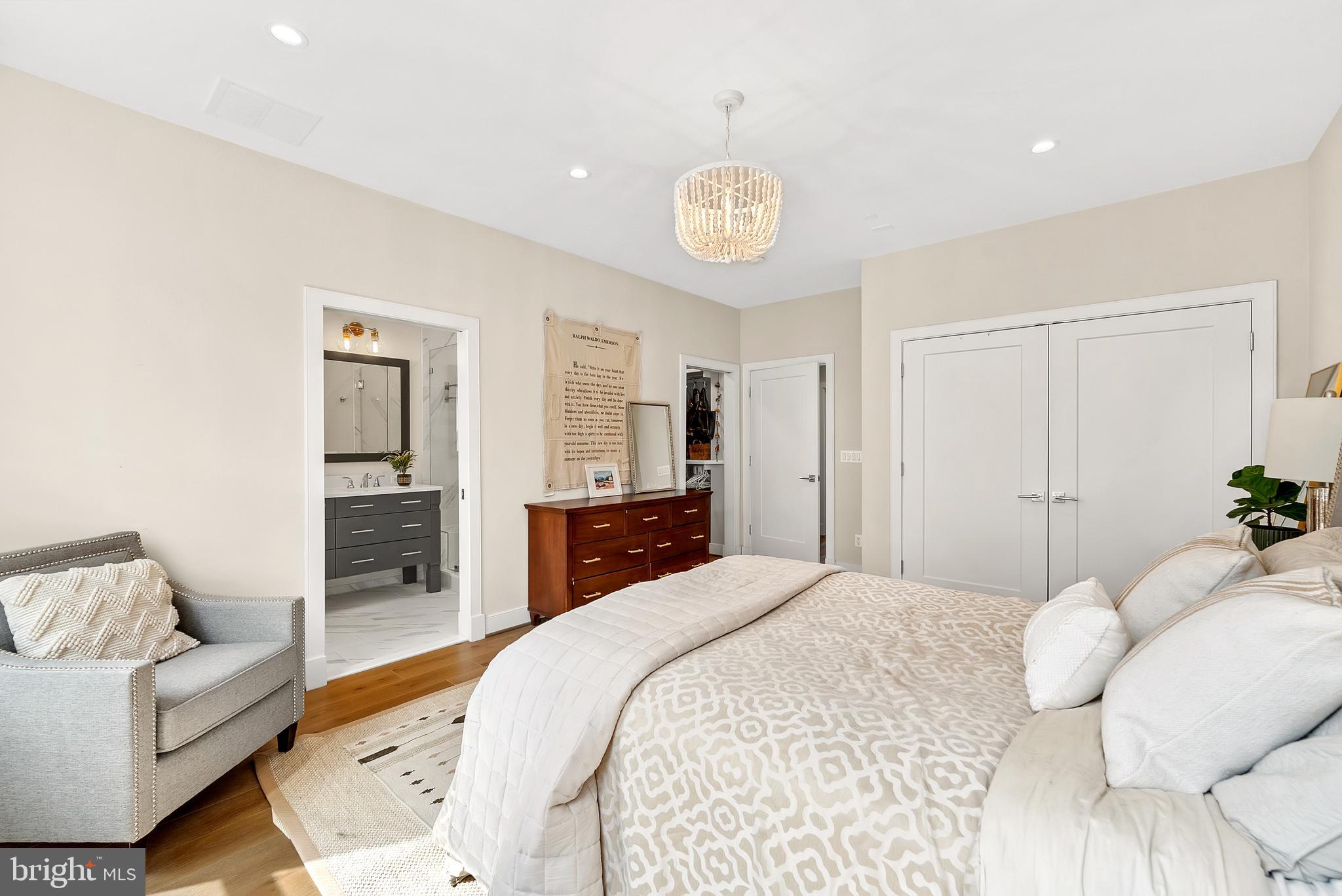 OLD TOWN ALEXANDRIA - Residential