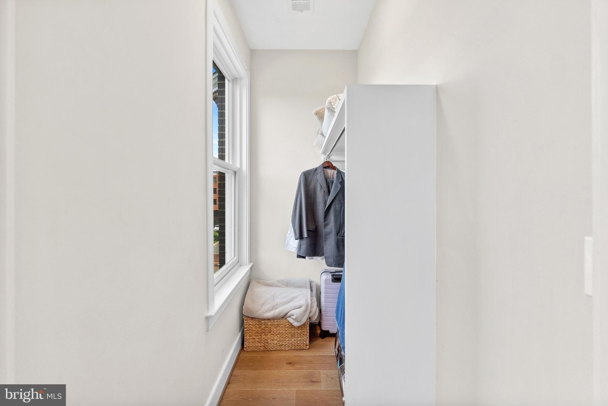 OLD TOWN ALEXANDRIA - Residential