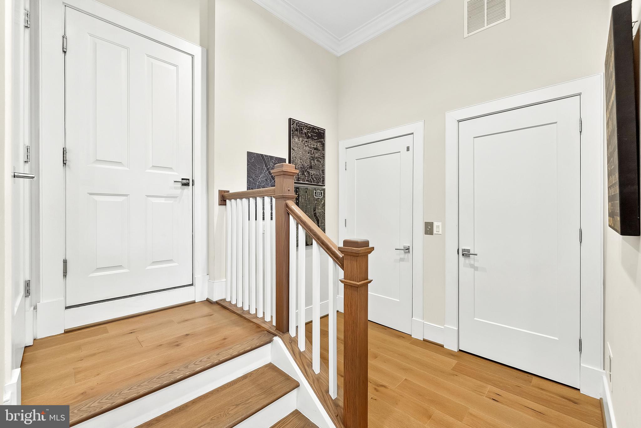 OLD TOWN ALEXANDRIA - Residential