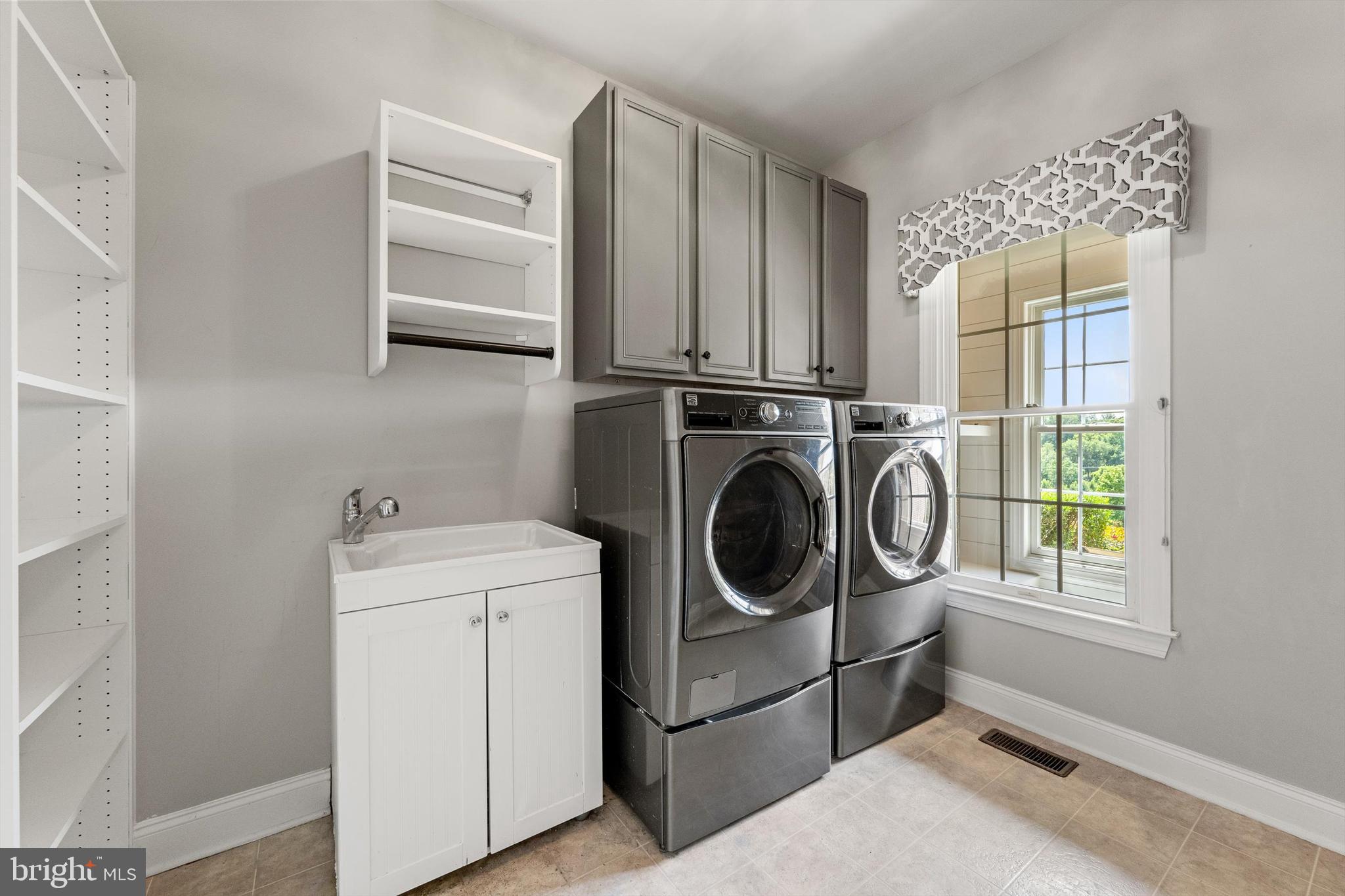 SHENSTONE - Residential