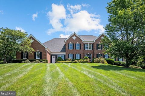 18132 SHENSTONE RUN COURT LEESBURG VA 20175