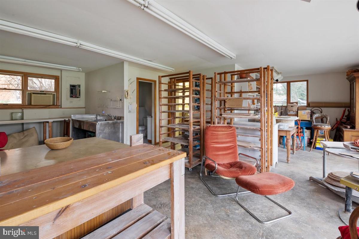 WHITEHALL BEACH - Residential