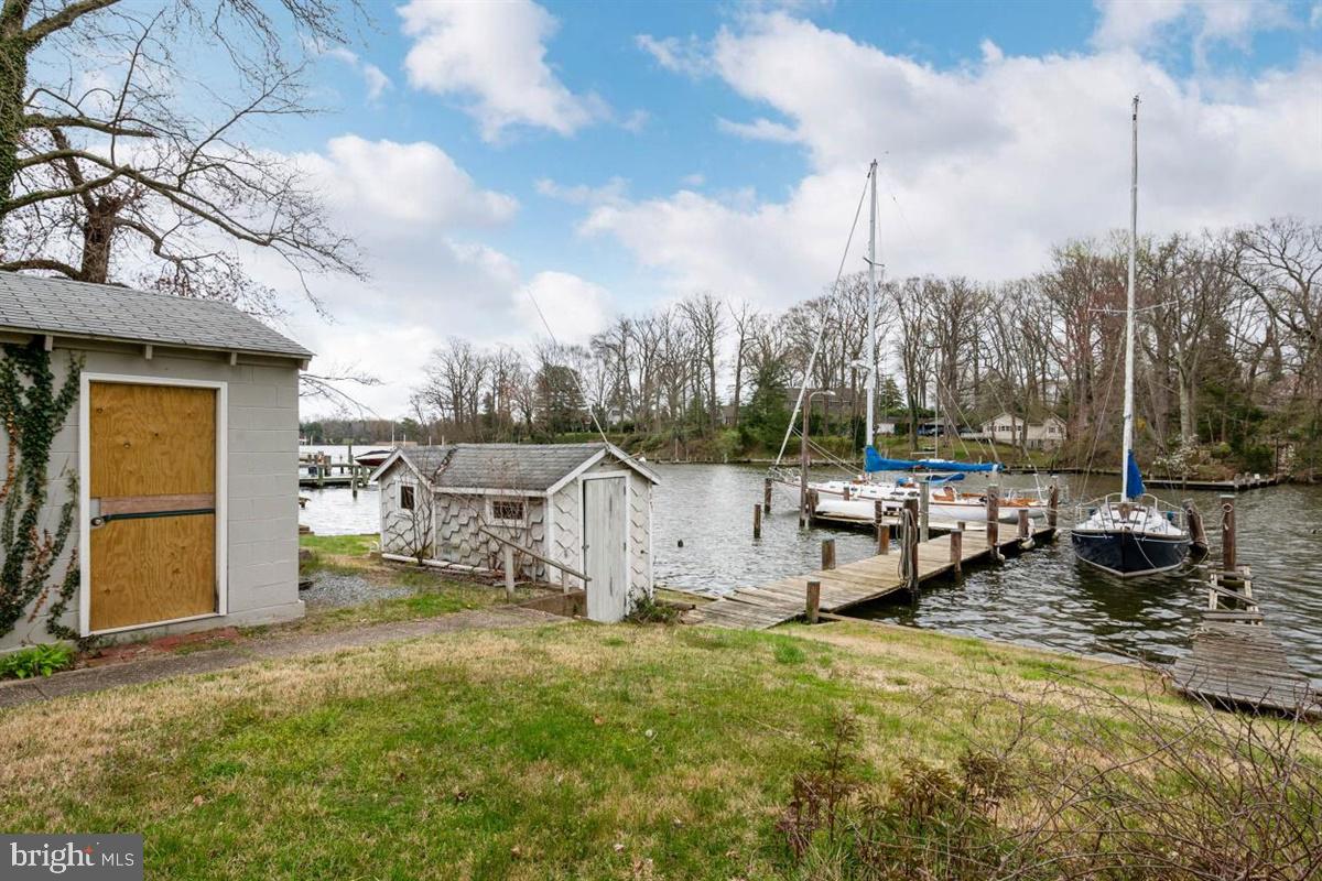 WHITEHALL BEACH - Residential