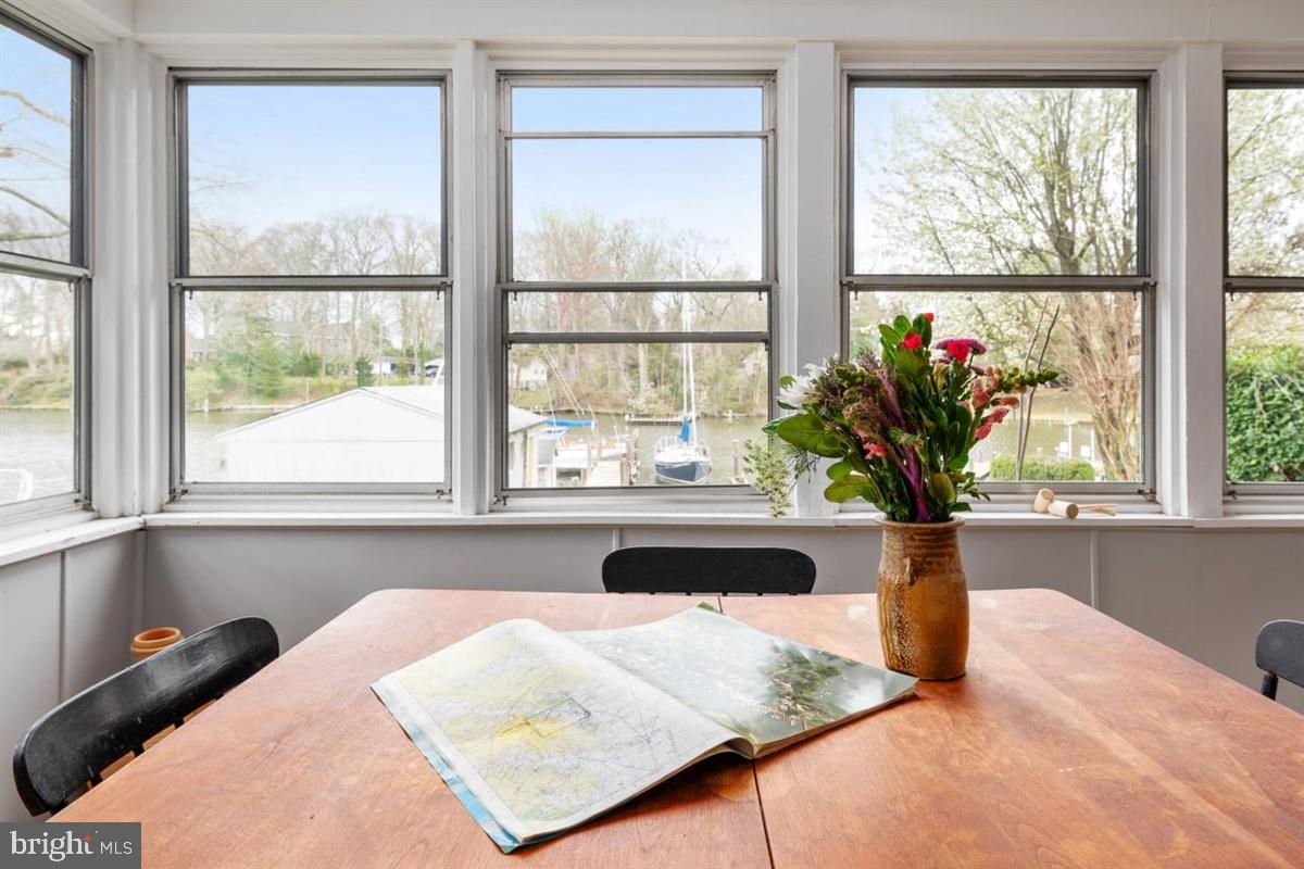 WHITEHALL BEACH - Residential