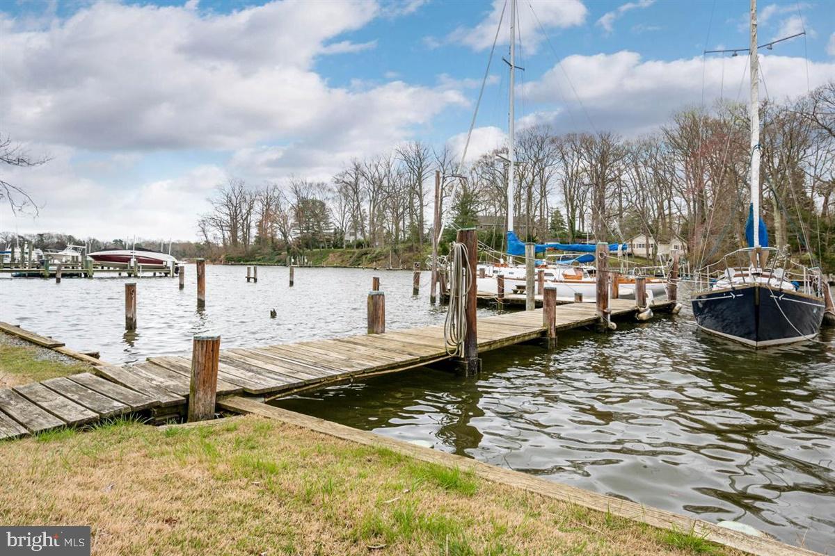 WHITEHALL BEACH - Residential