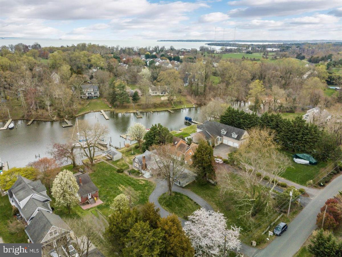 WHITEHALL BEACH - Residential