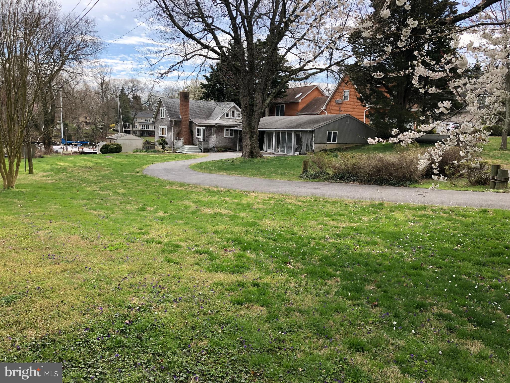 WHITEHALL BEACH - Residential