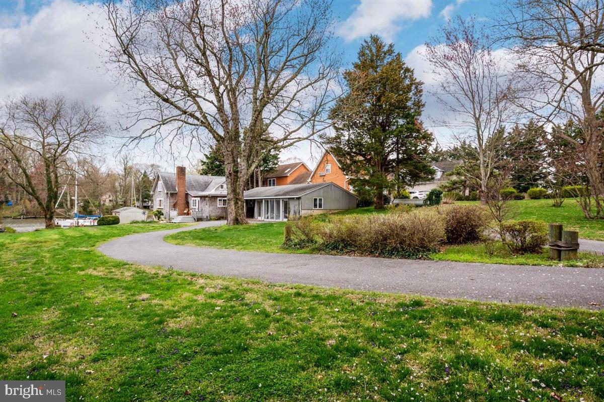 WHITEHALL BEACH - Residential