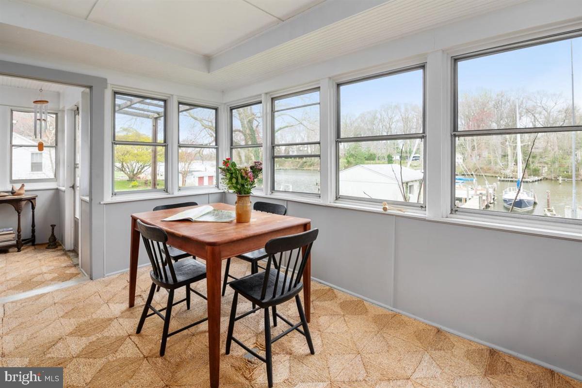 WHITEHALL BEACH - Residential