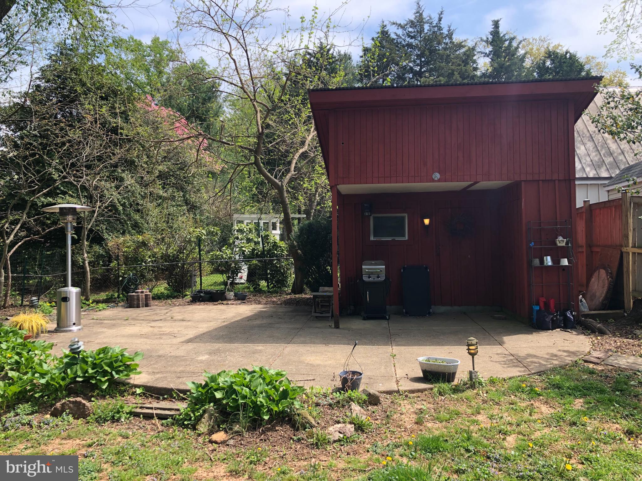 ROCKVILLE - Residential Lease