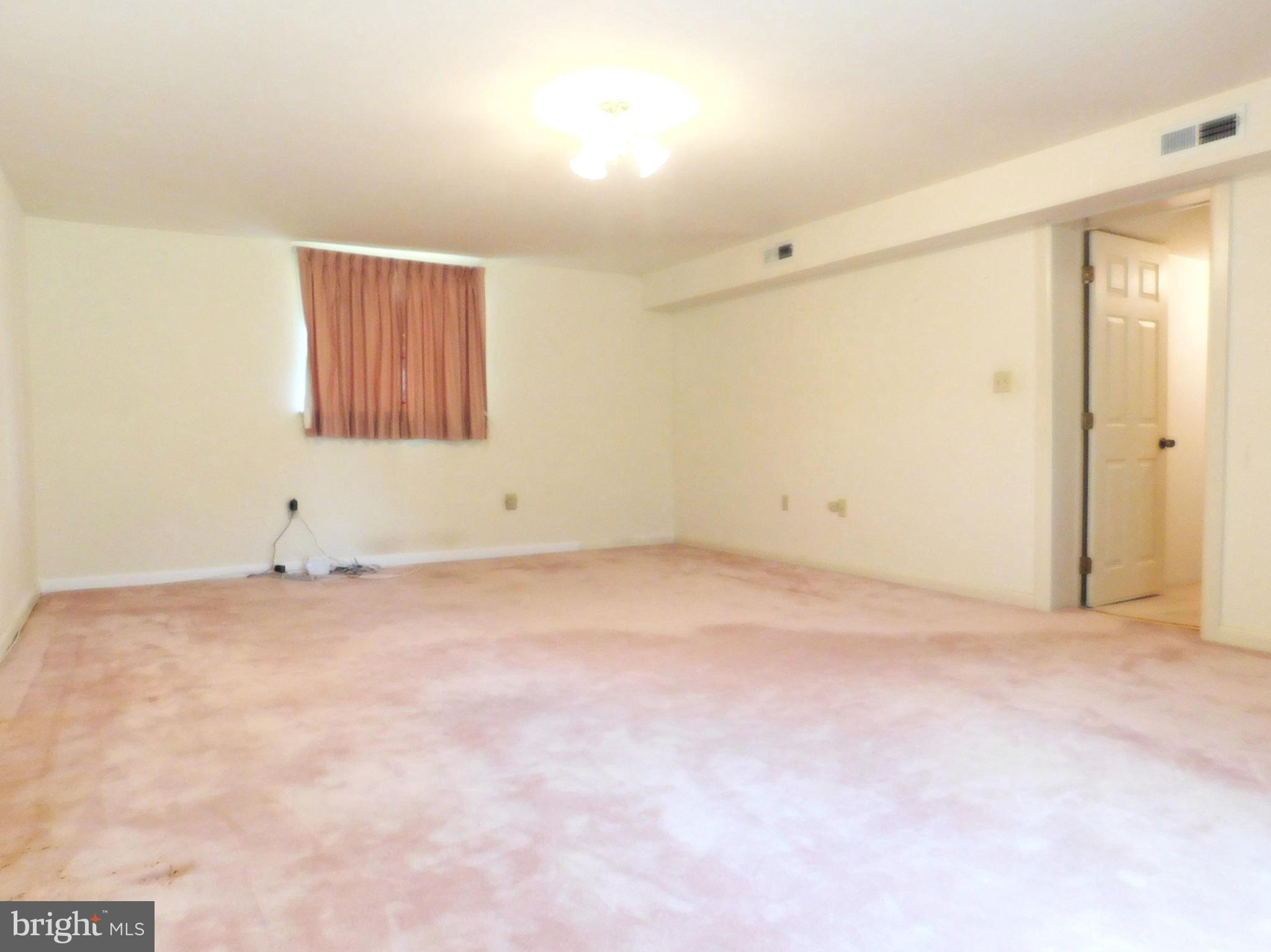 SCHUMAKER GLEN - Residential