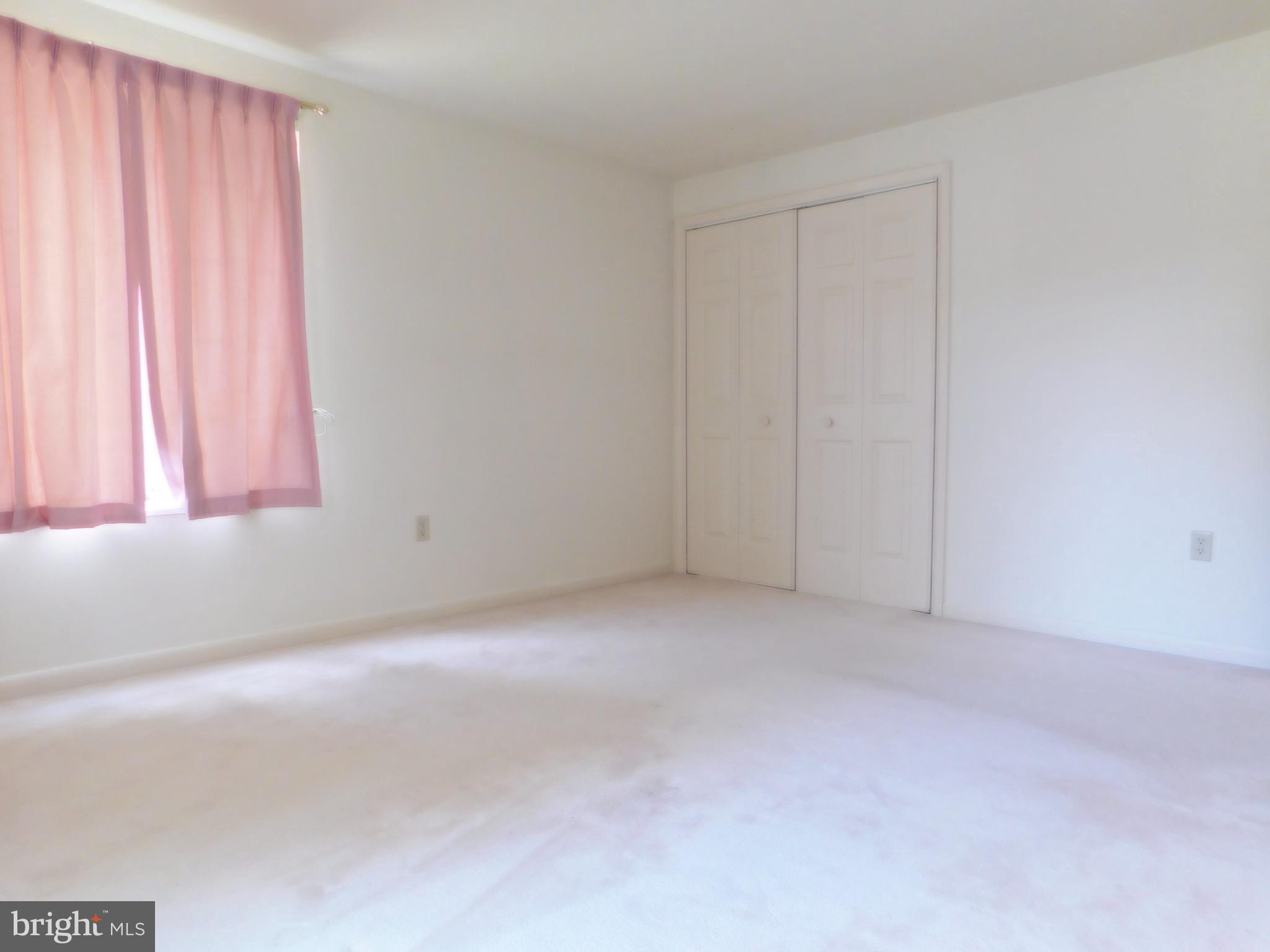 SCHUMAKER GLEN - Residential