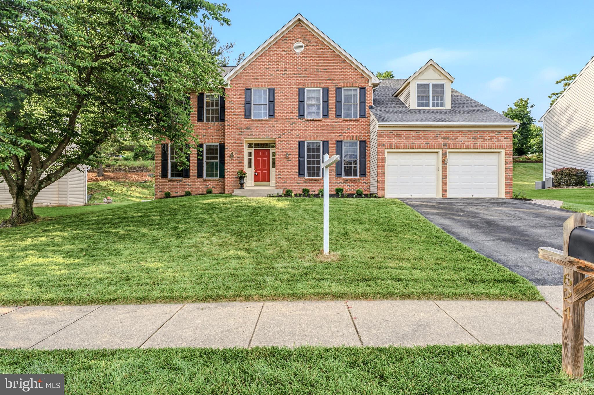 THE OAKS AT FIVE FARMS - Residential