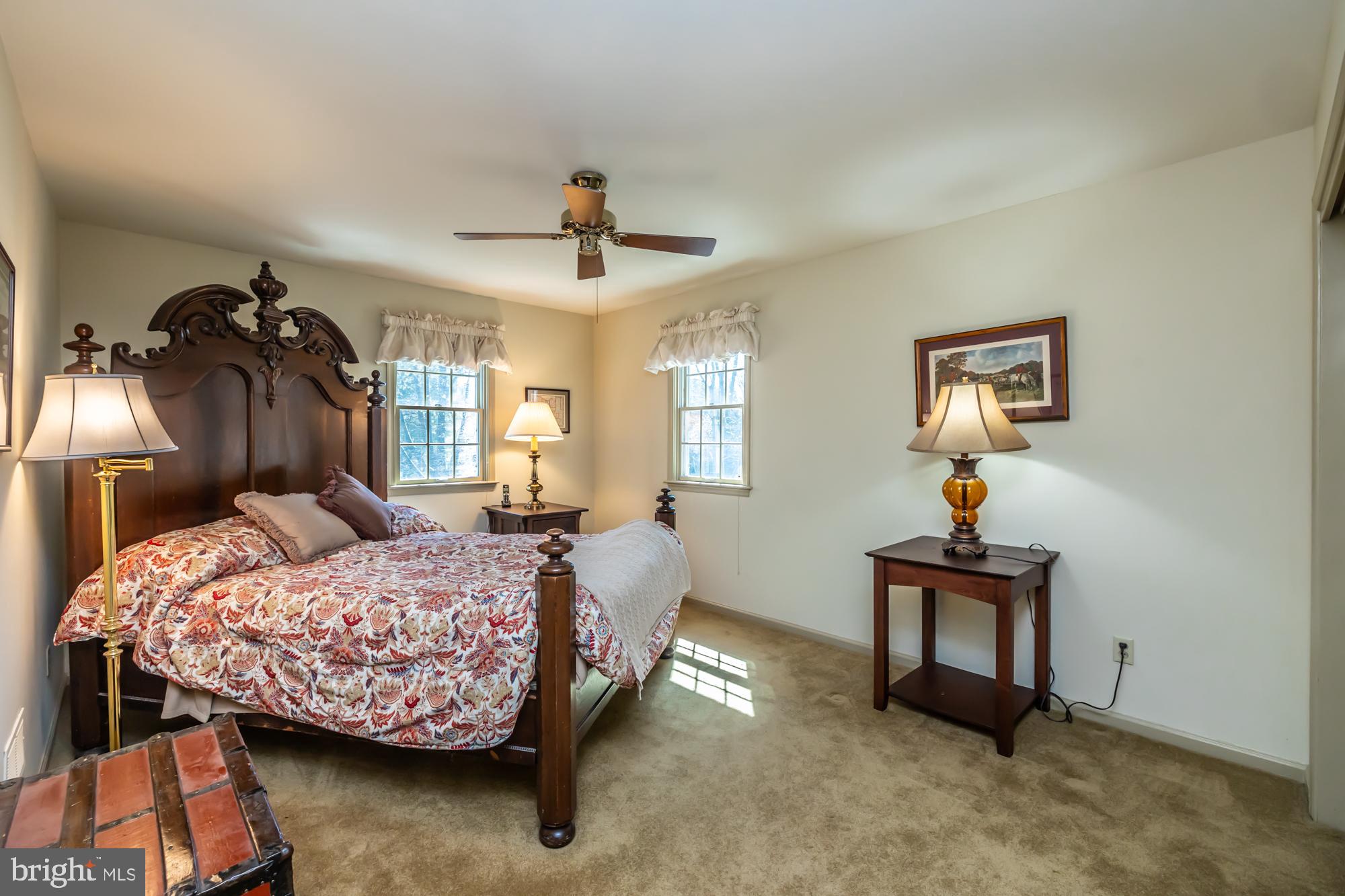 FOX LEE MANOR - Residential