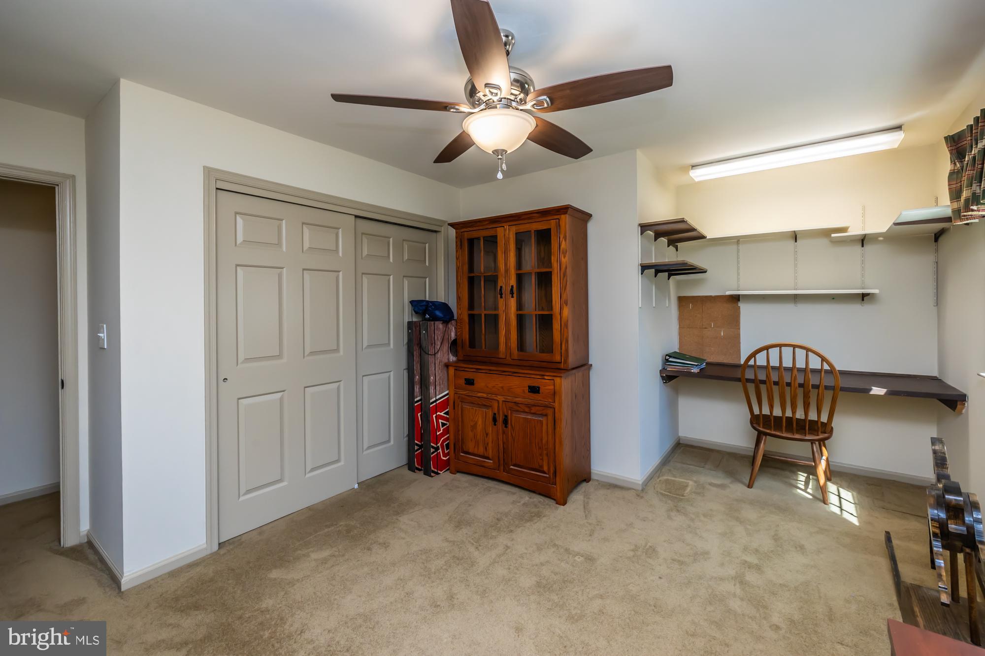 FOX LEE MANOR - Residential