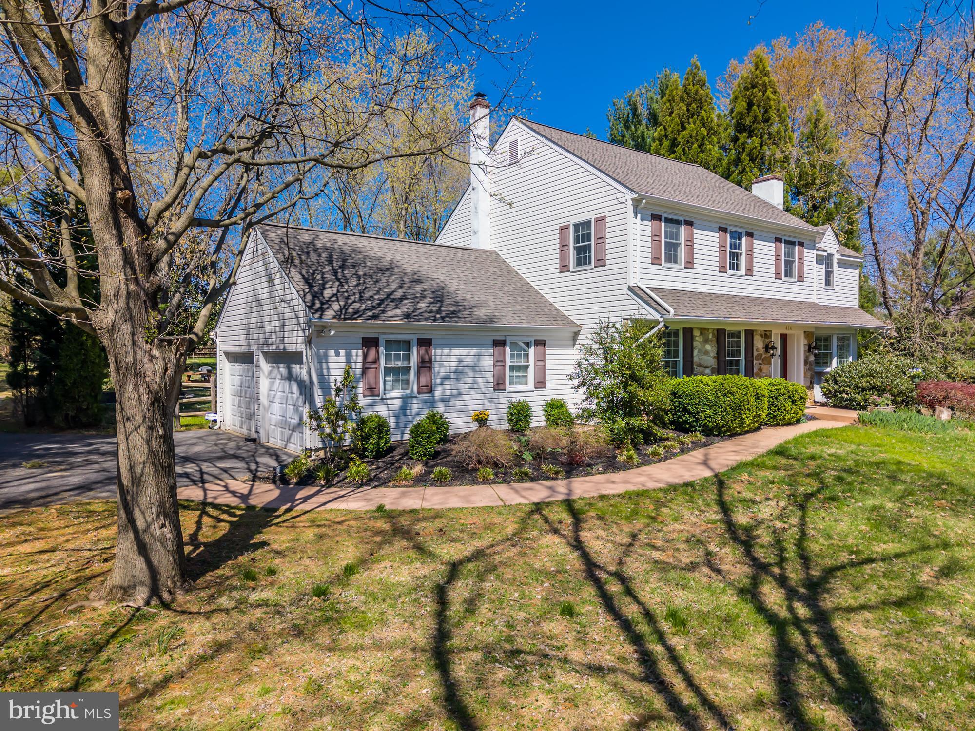 FOX LEE MANOR - Residential