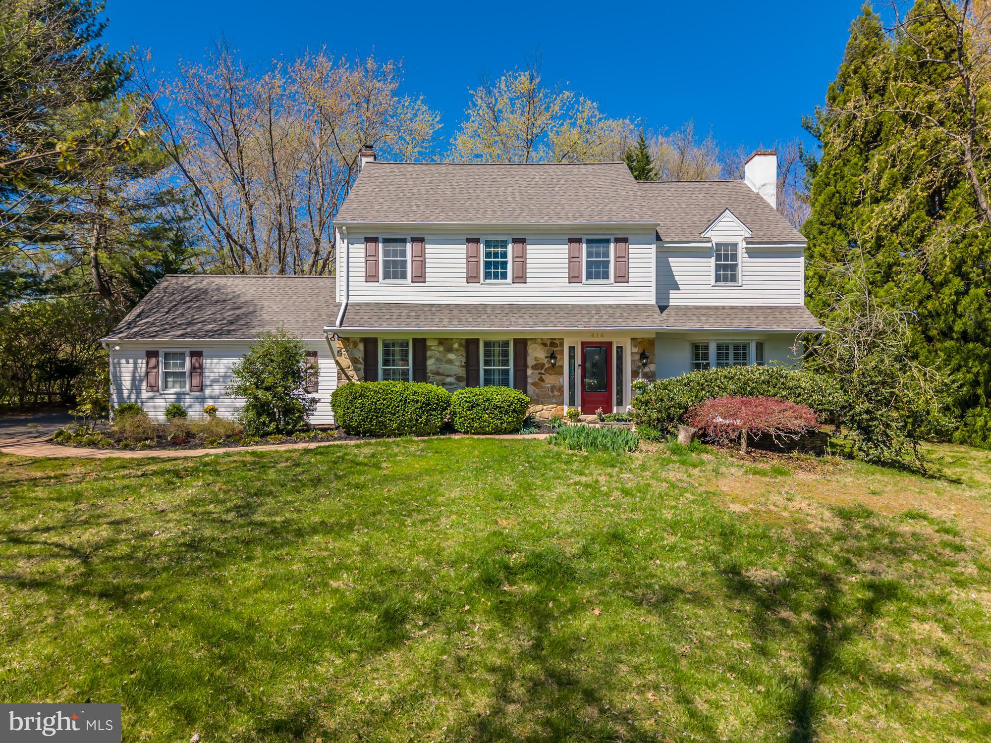 FOX LEE MANOR - Residential