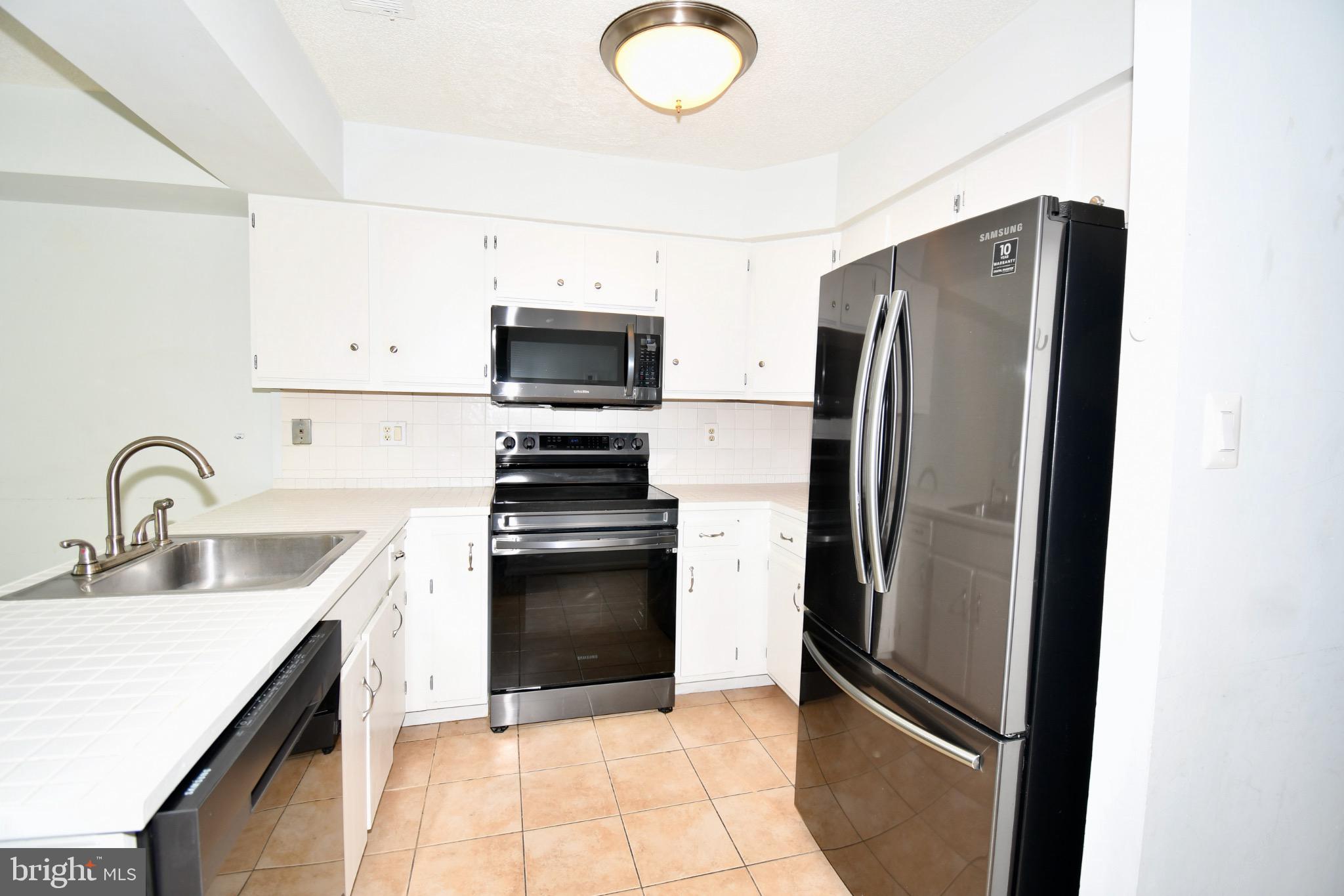 FAIR HILL - Residential