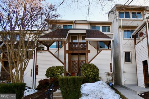 Condo For Sale - 18349 Leman Lake Drive #805<br/> OLNEY, MD 20832