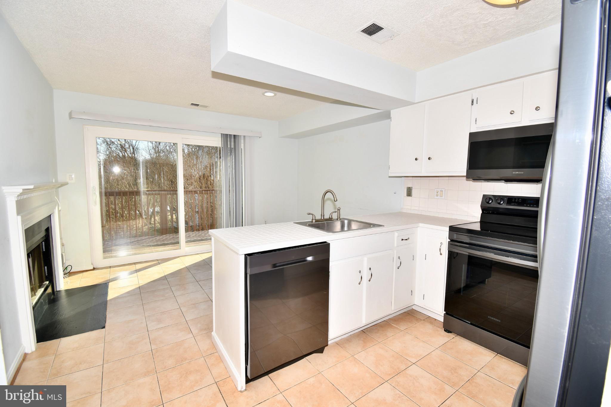 FAIR HILL - Residential