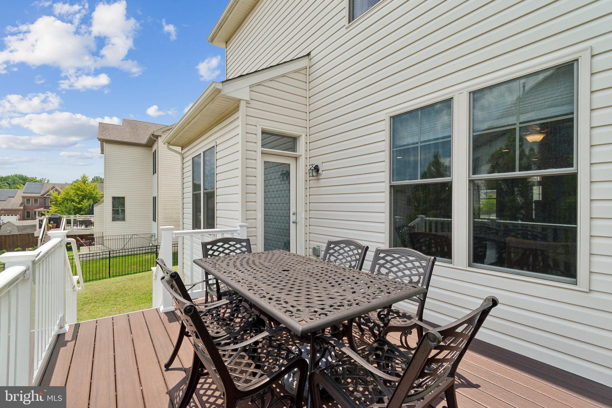 POPLAR RUN - Residential Lease