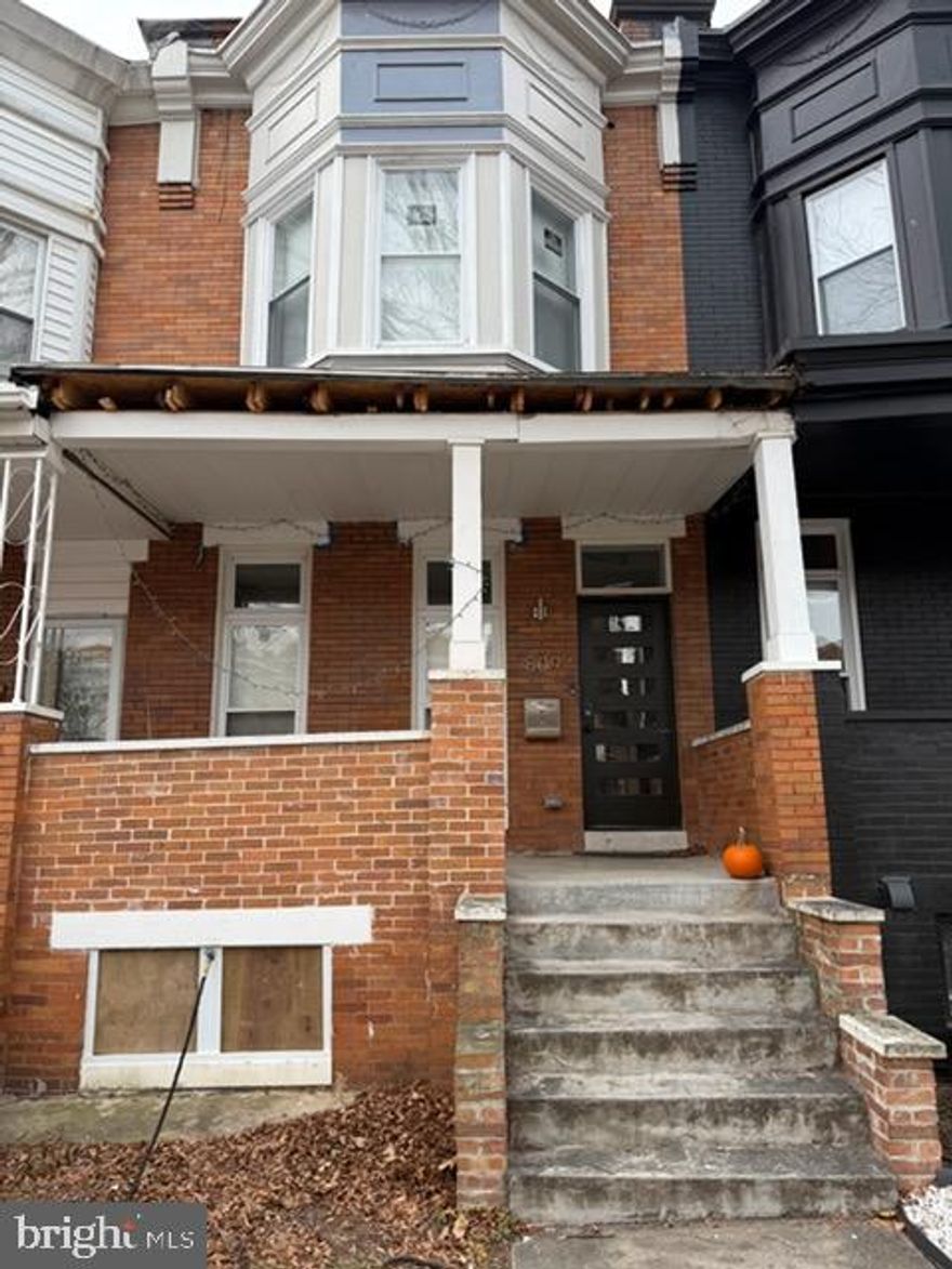 Investor Special – Value-Add Opportunity!
Welcome to 809 Chauncey Ave, Baltimore, MD 21217, a 3-bedroom, 2.5-bath property with renovated finishes already in place and strong upside potential. This home offers a solid layout ideal for a rental, flip, or BRRR strategy.
The property needs TLC, including a roof leak and water damage, making it a perfect opportunity for investors looking to add value through repairs. Priced with condition in mind. With the right improvements, this home can deliver strong returns in a growing Baltimore market. Schedule a showing today. This will not last!