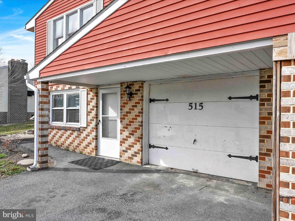 Photo of 515 Aberdeen Road, Elizabethtown, PA 17022 (MLS # PALA2047544)