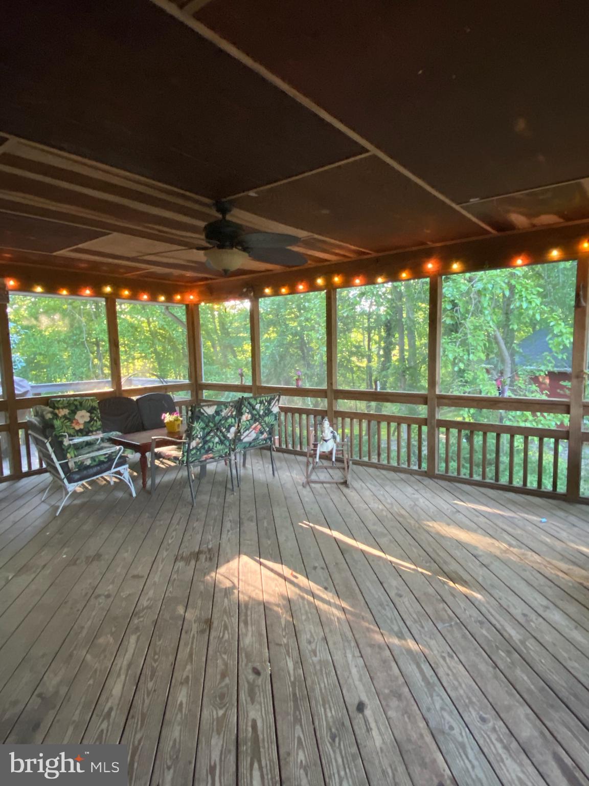 LINCOLN PARK - Residential Lease