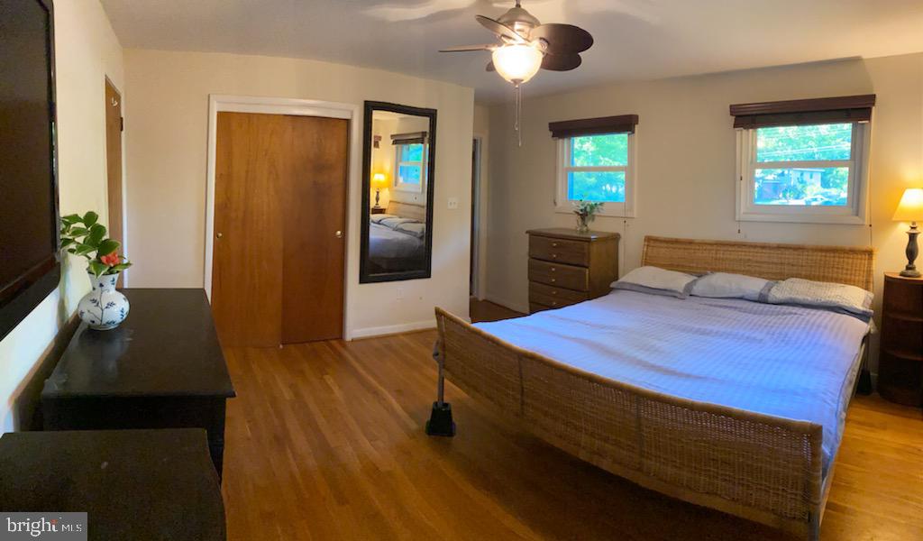 LINCOLN PARK - Residential Lease