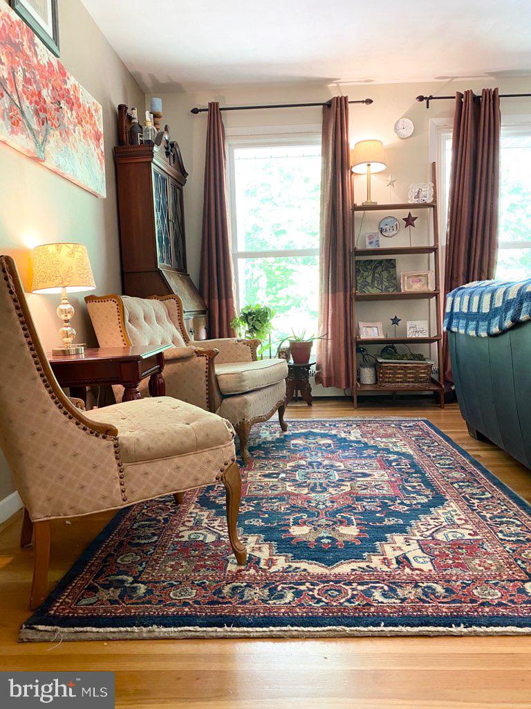 LINCOLN PARK - Residential Lease