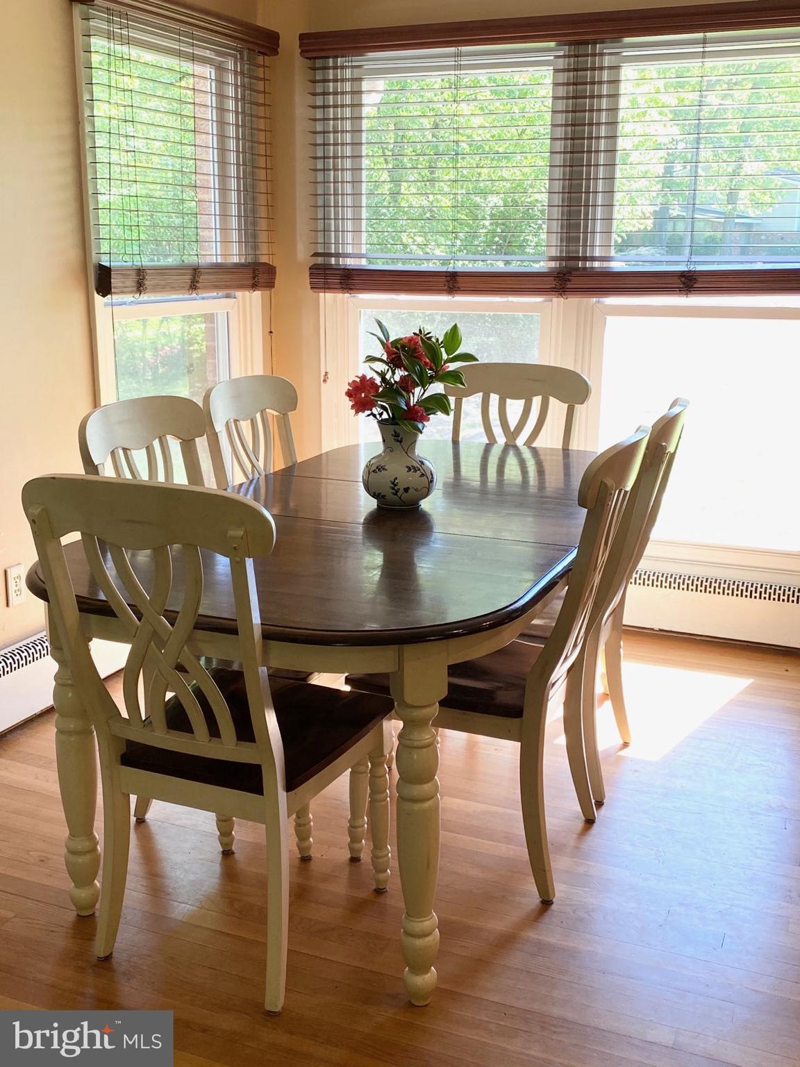 LINCOLN PARK - Residential Lease