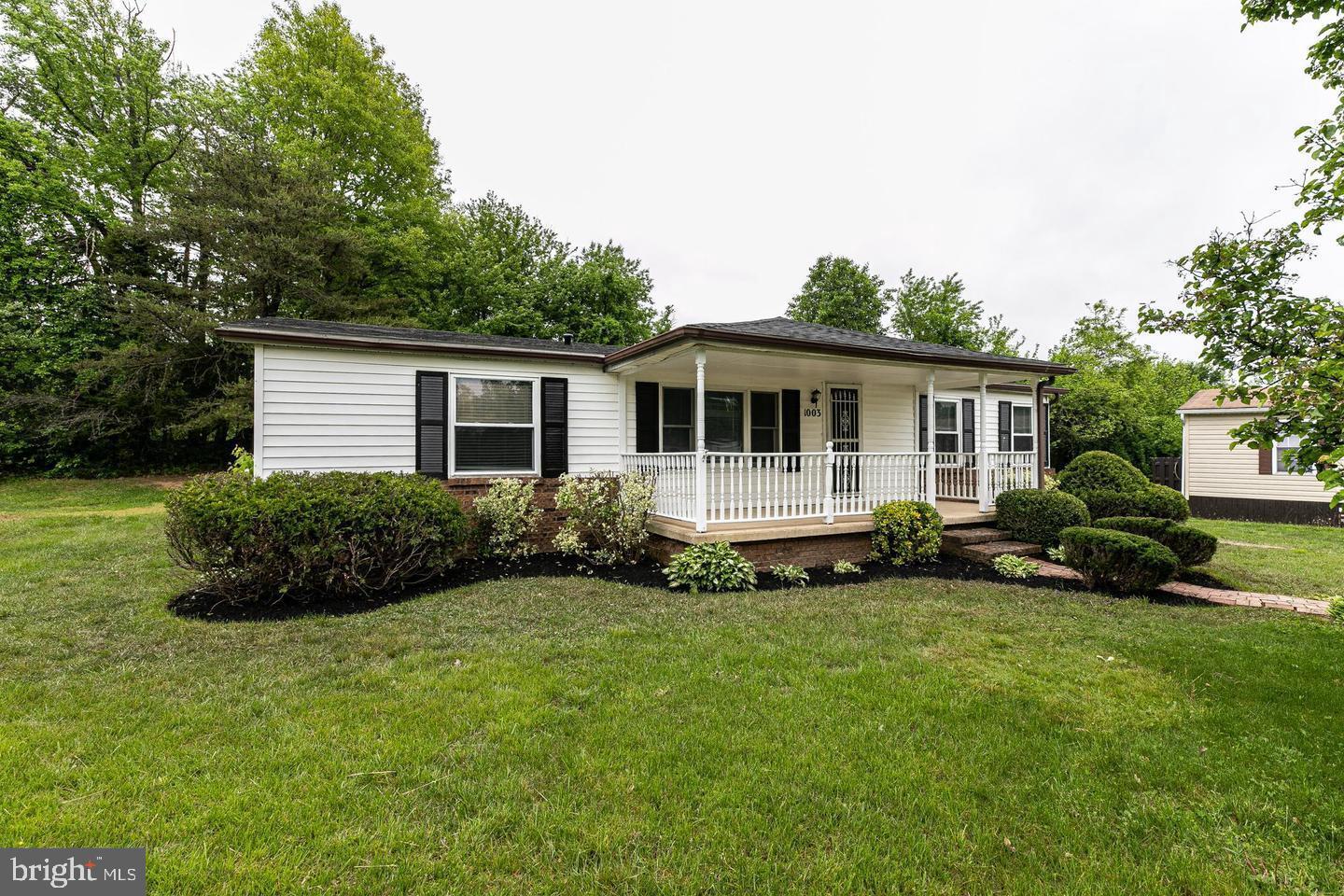 MOUNTAIN BUSH ESTATES - Residential