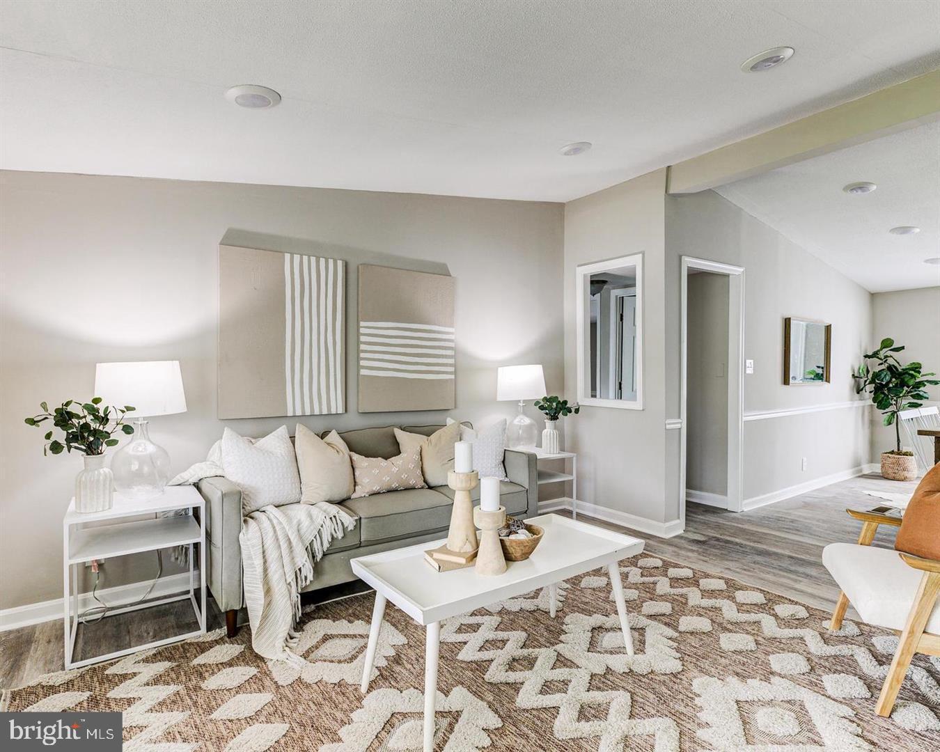 MOUNTAIN BUSH ESTATES - Residential