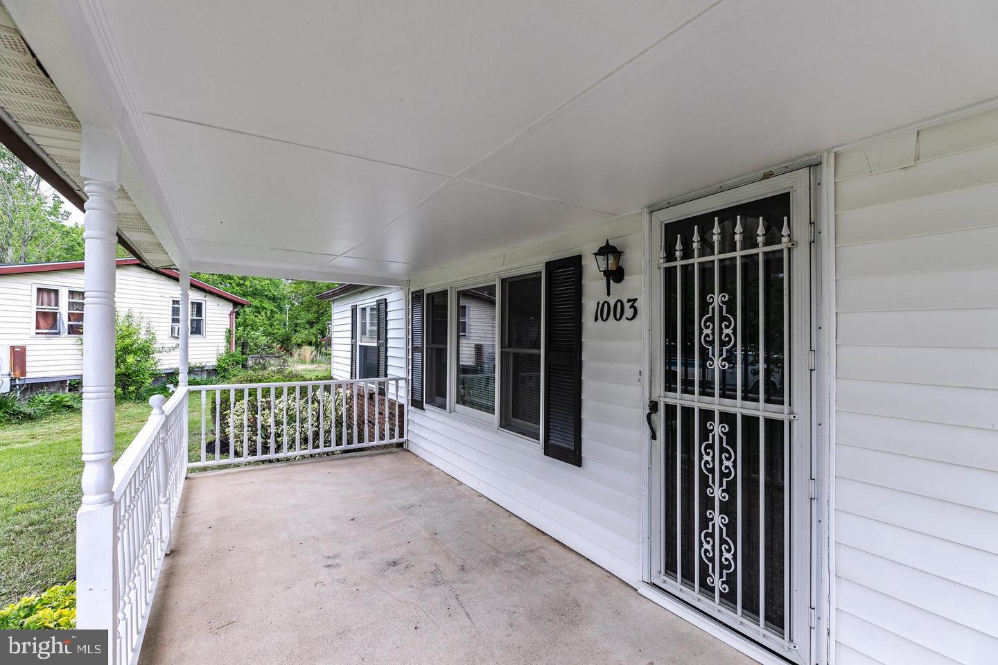MOUNTAIN BUSH ESTATES - Residential