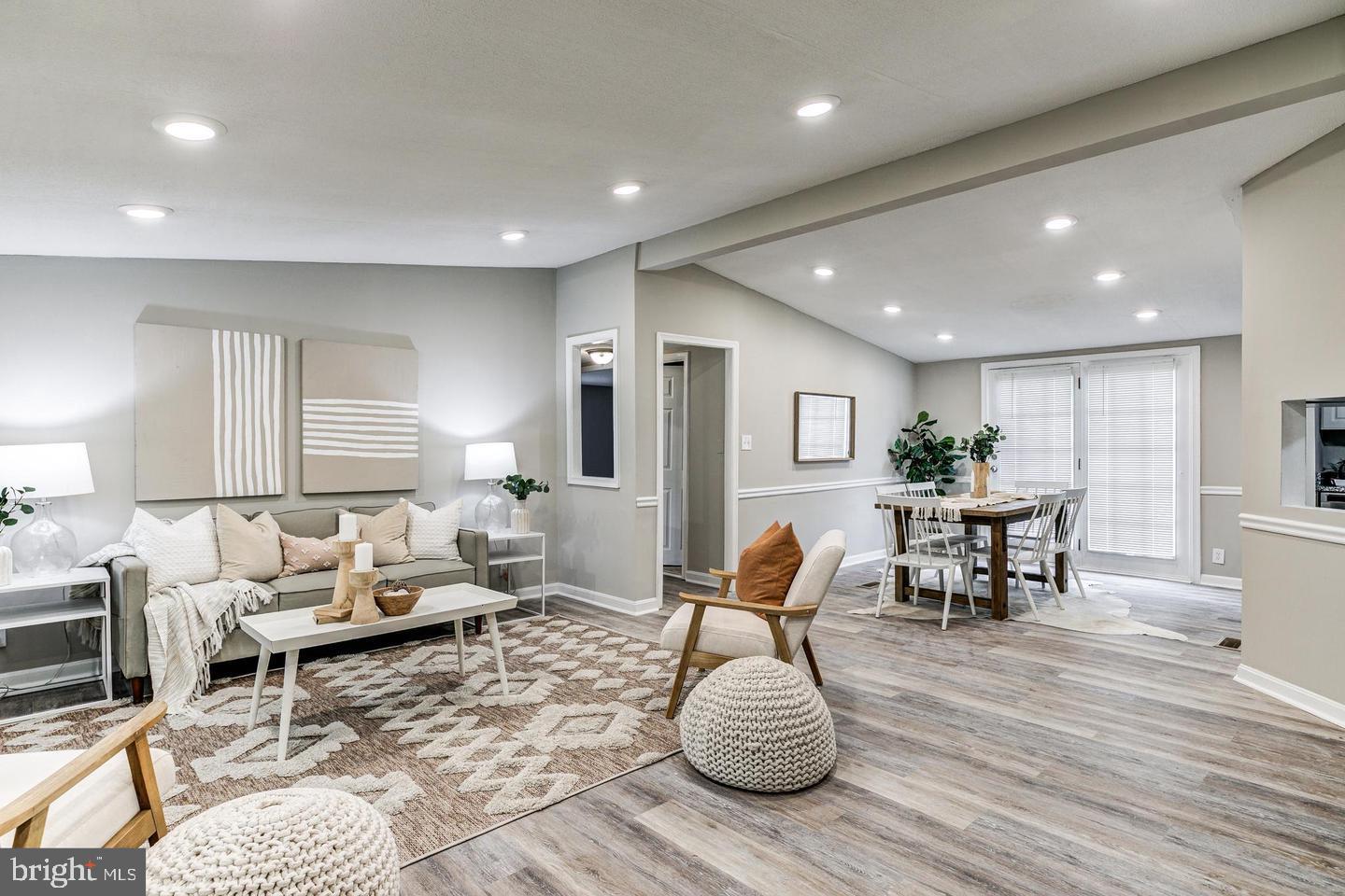 MOUNTAIN BUSH ESTATES - Residential