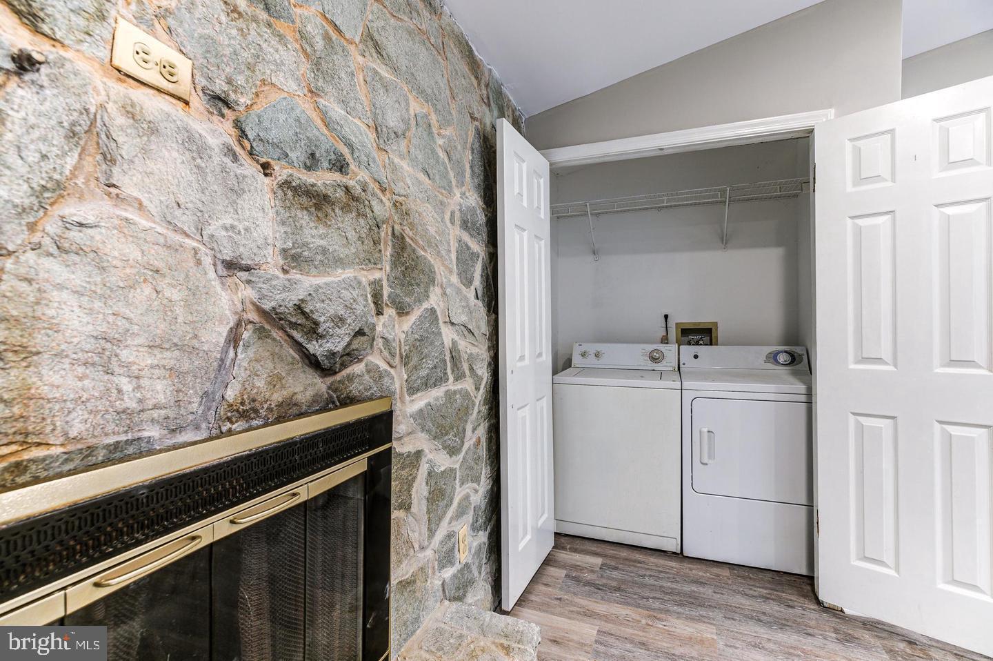 MOUNTAIN BUSH ESTATES - Residential