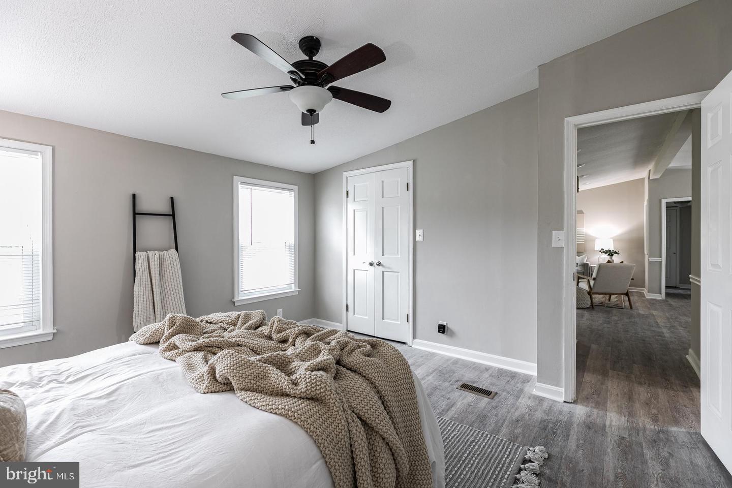 MOUNTAIN BUSH ESTATES - Residential